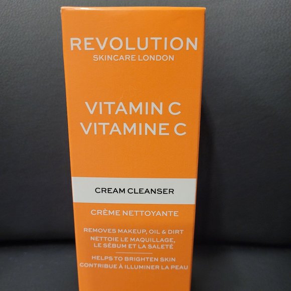 Revolution Skincare VITAMIN C BRIGHTENING CREAM CLEANSER - Picture 5 of 9